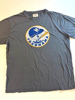Yokohama Whales Red Jacket Size XL Men’s Tshirt Gray